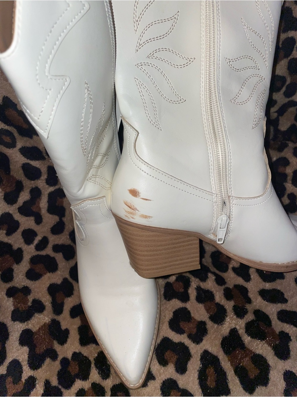 Women's White Western Cowboy Boots - Stylish Embroidered Mid-Calf - Picture 3 of 5